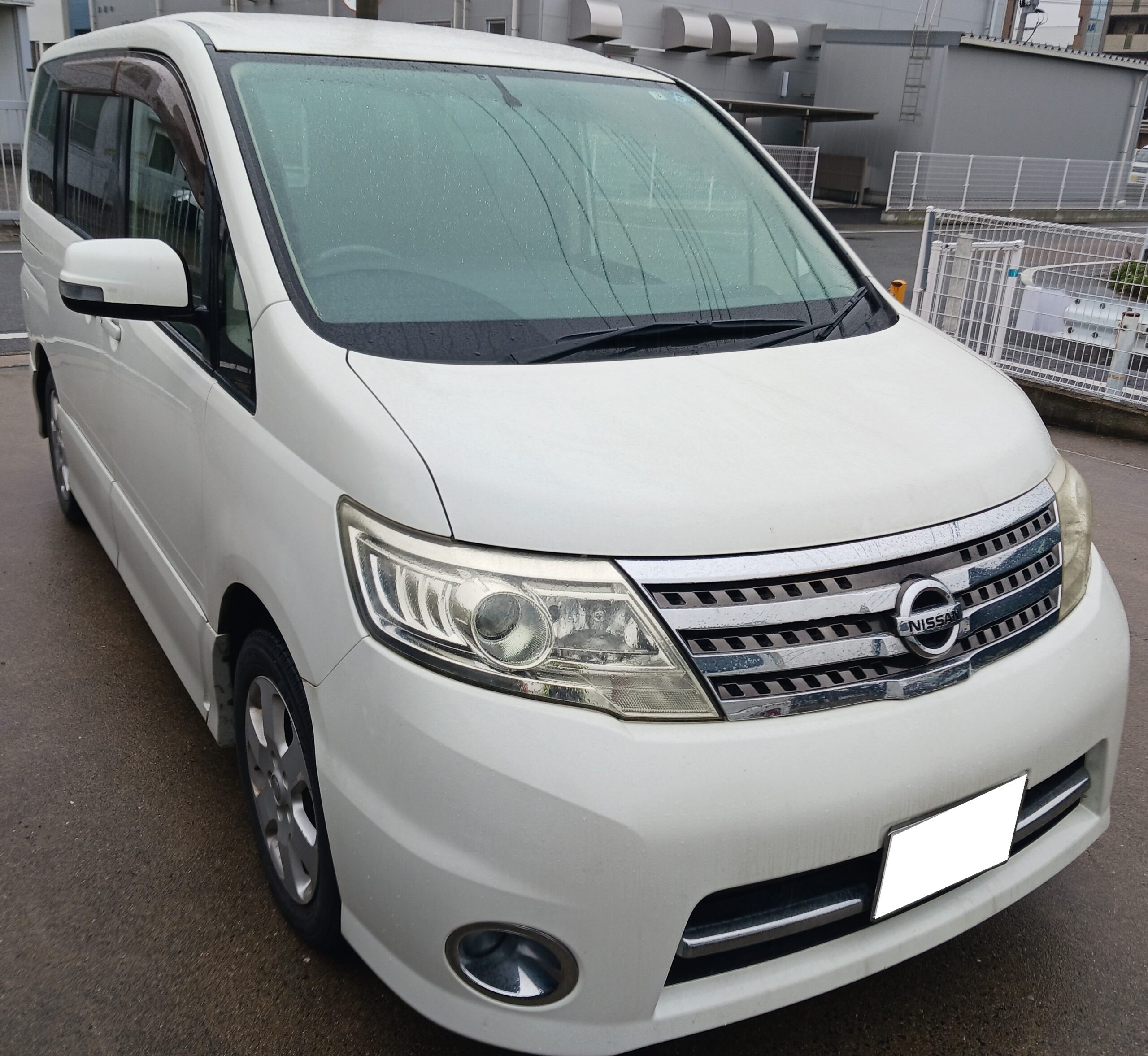 日産 セレナ