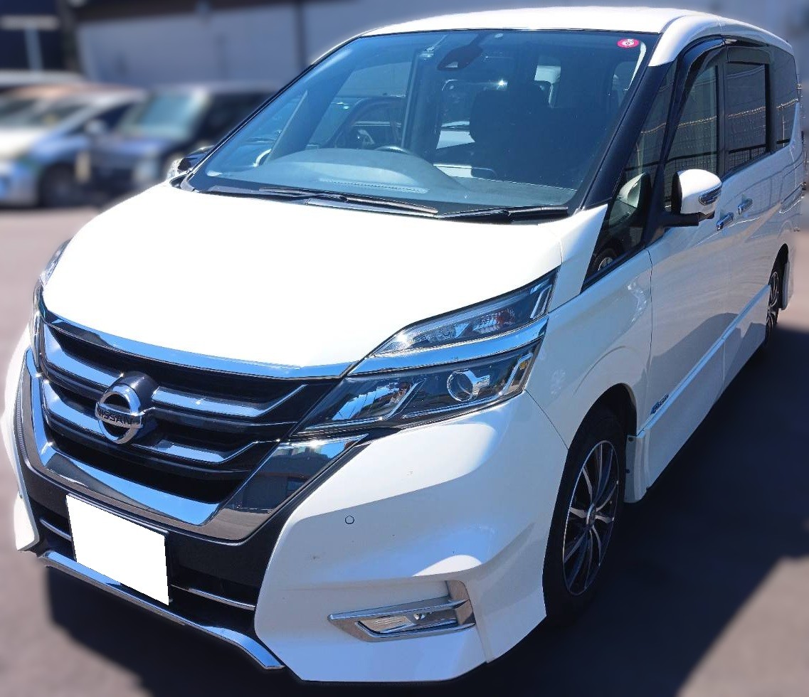 日産 セレナ