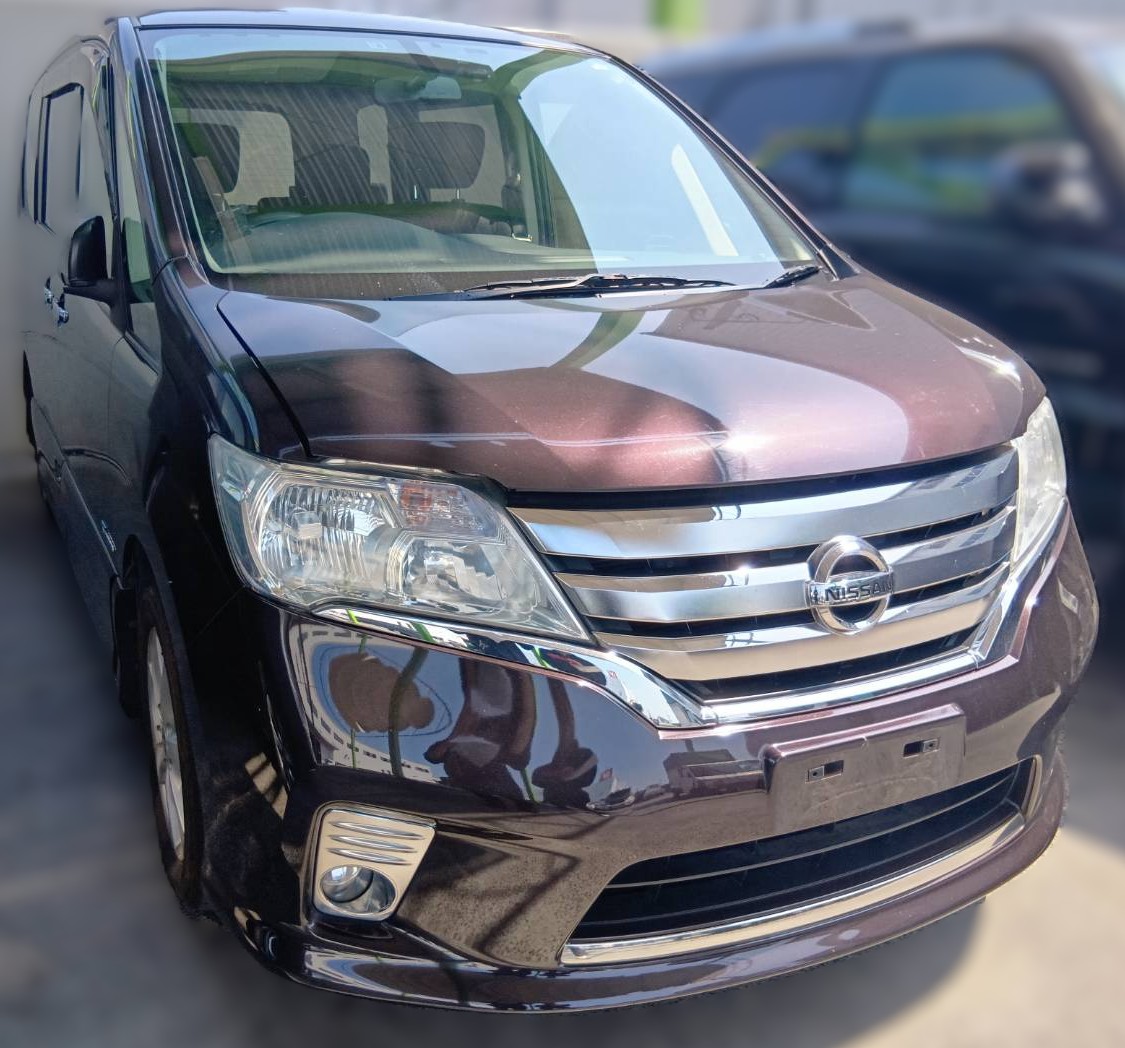 日産 セレナ