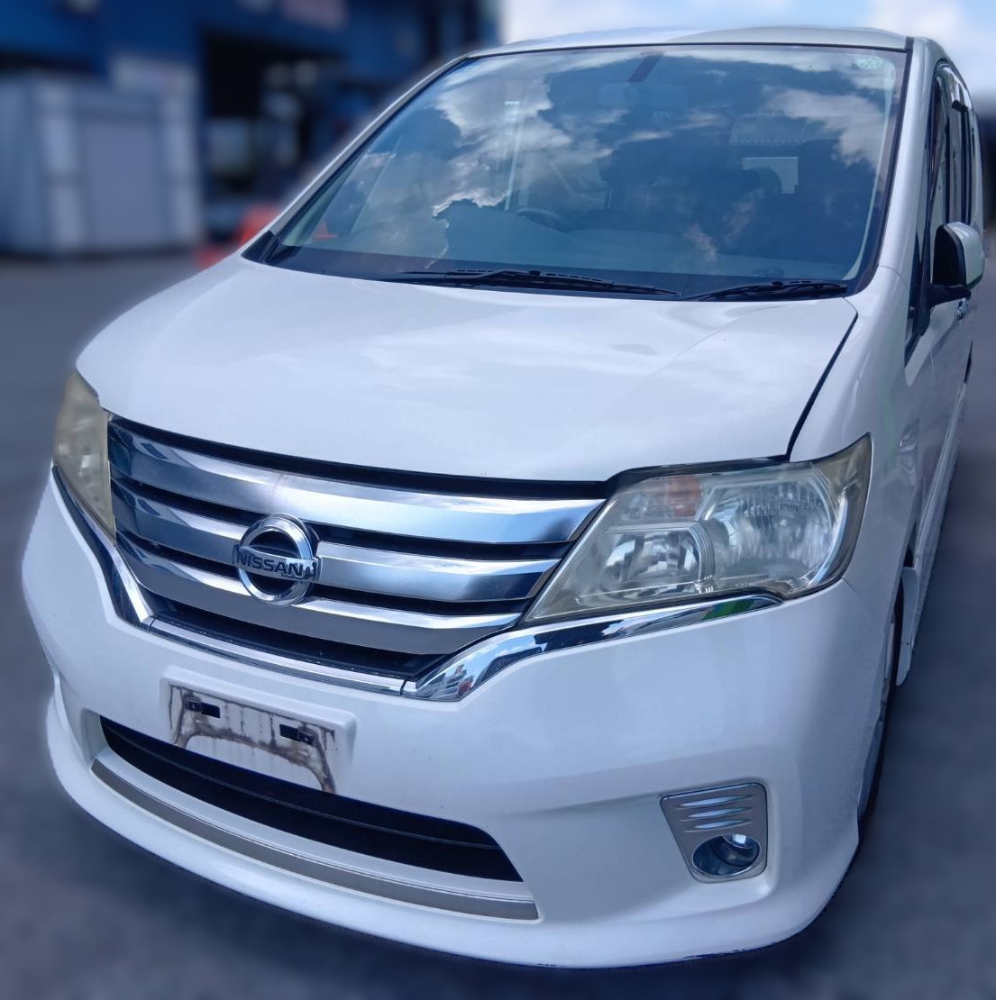 日産 セレナ