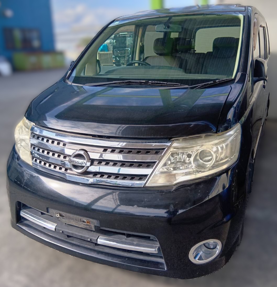 日産 セレナ