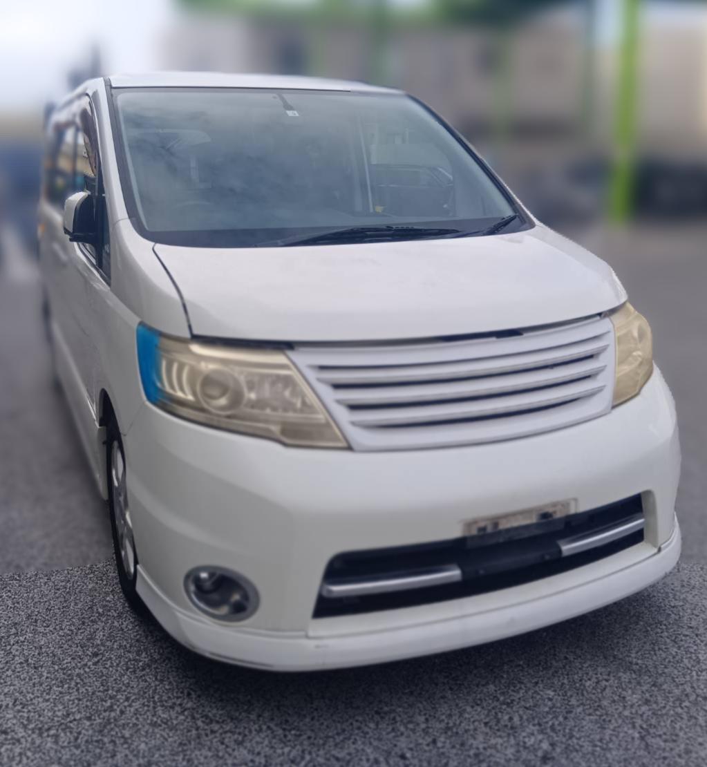 日産 セレナ