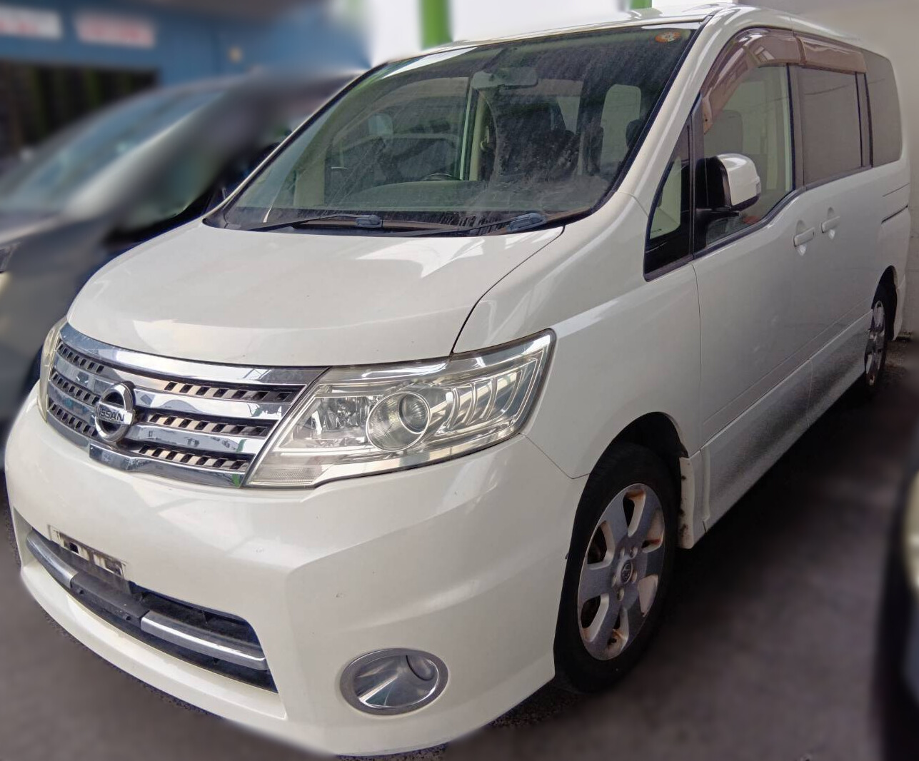 日産 セレナ