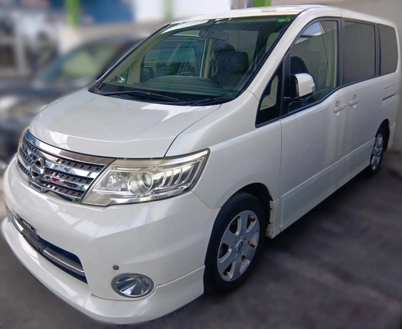 日産 セレナ